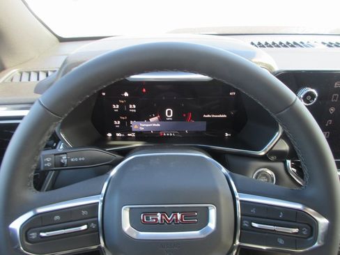 New 2026 GMC Canyon Elevation w/ Convenience Package image 17