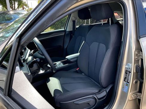 Used 2022 Kia K5 LXS image 7