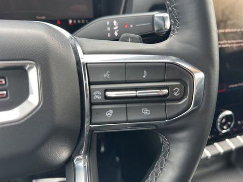 Used 2025 GMC Terrain Elevation image 22