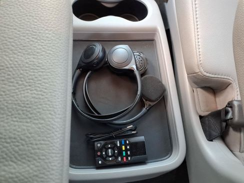 Used 2019 Honda Pilot Touring image 18