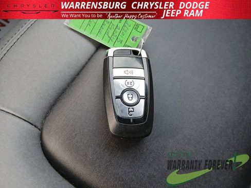 Used 2024 Ford Bronco Black Diamond image 29