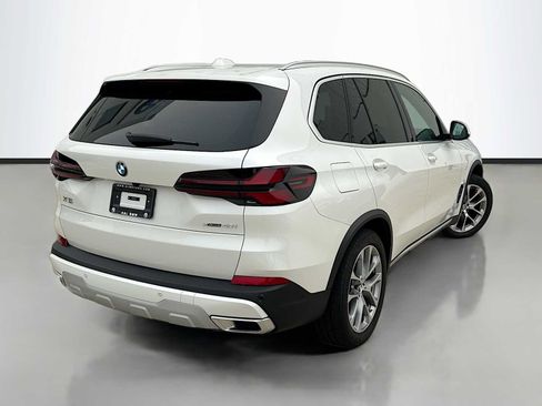 Used 2026 BMW X5 xDrive40i AWD/4WD image 3