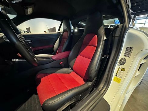 Used 2023 Porsche 718 Cayman S w/ Sport Chrono Package RWD image 11