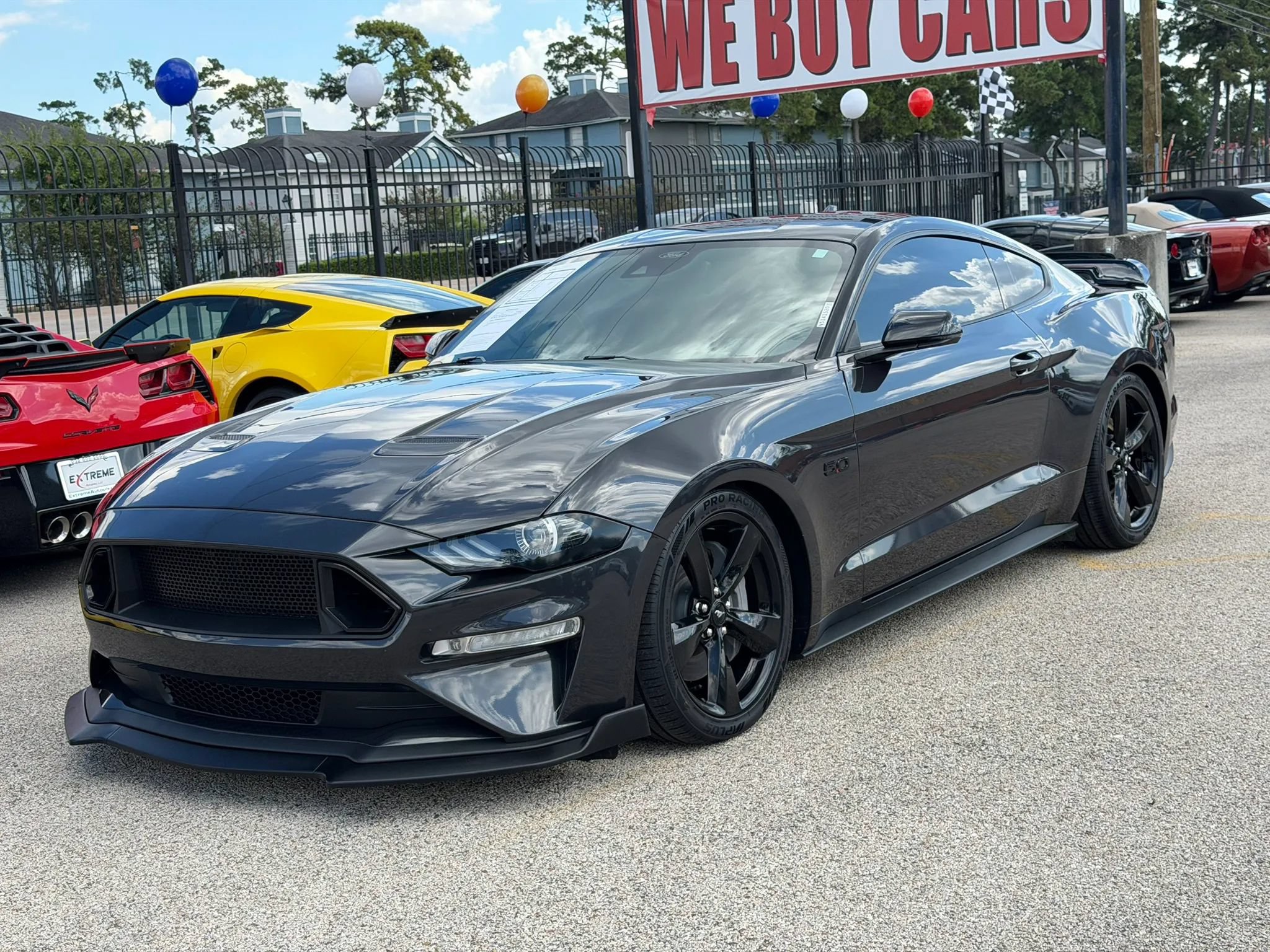 Used 2022 Ford Mustang GT Premium w/ Equipment Group 401A RWD image 4