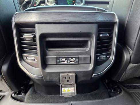 Used 2023 RAM 1500 Laramie AWD/4WD image 16