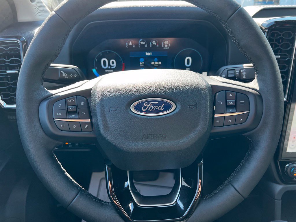 New 2026 Ford Ranger Lariat w/ Black Appearance Package AWD/4WD image 15
