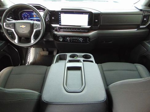 Used 2023 Chevrolet Silverado 1500 LT AWD/4WD image 21