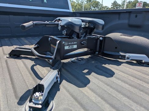 New 2025 RAM 3500 Tradesman AWD/4WD image 8