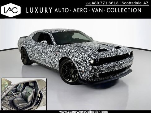 Used 2022 Dodge Challenger SRT Hellcat RWD image 1