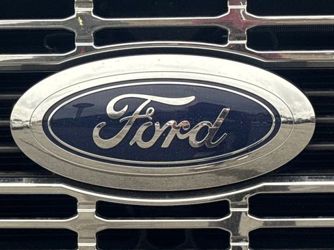 Used 2025 Ford F350 XLT image 16