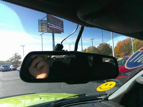 Used 2011 Ford Escape XLT image 11