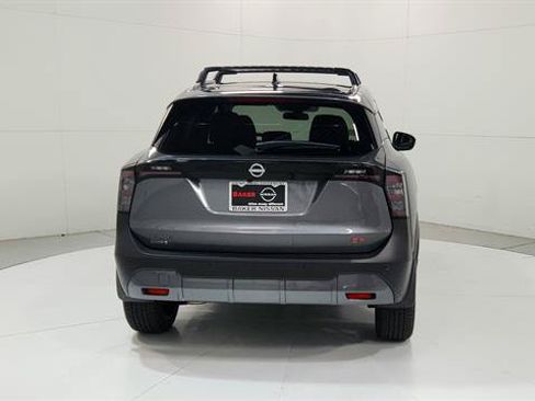 Certified 2026 Nissan Kicks SR FWD image 7
