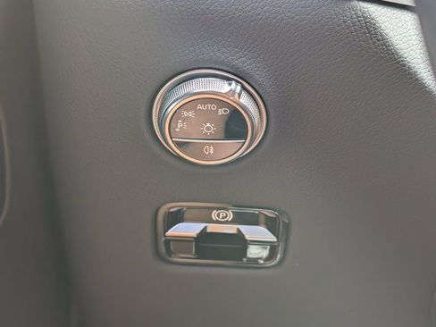 Certified 2024 Mercedes-Benz GLC 300 4MATIC image 20