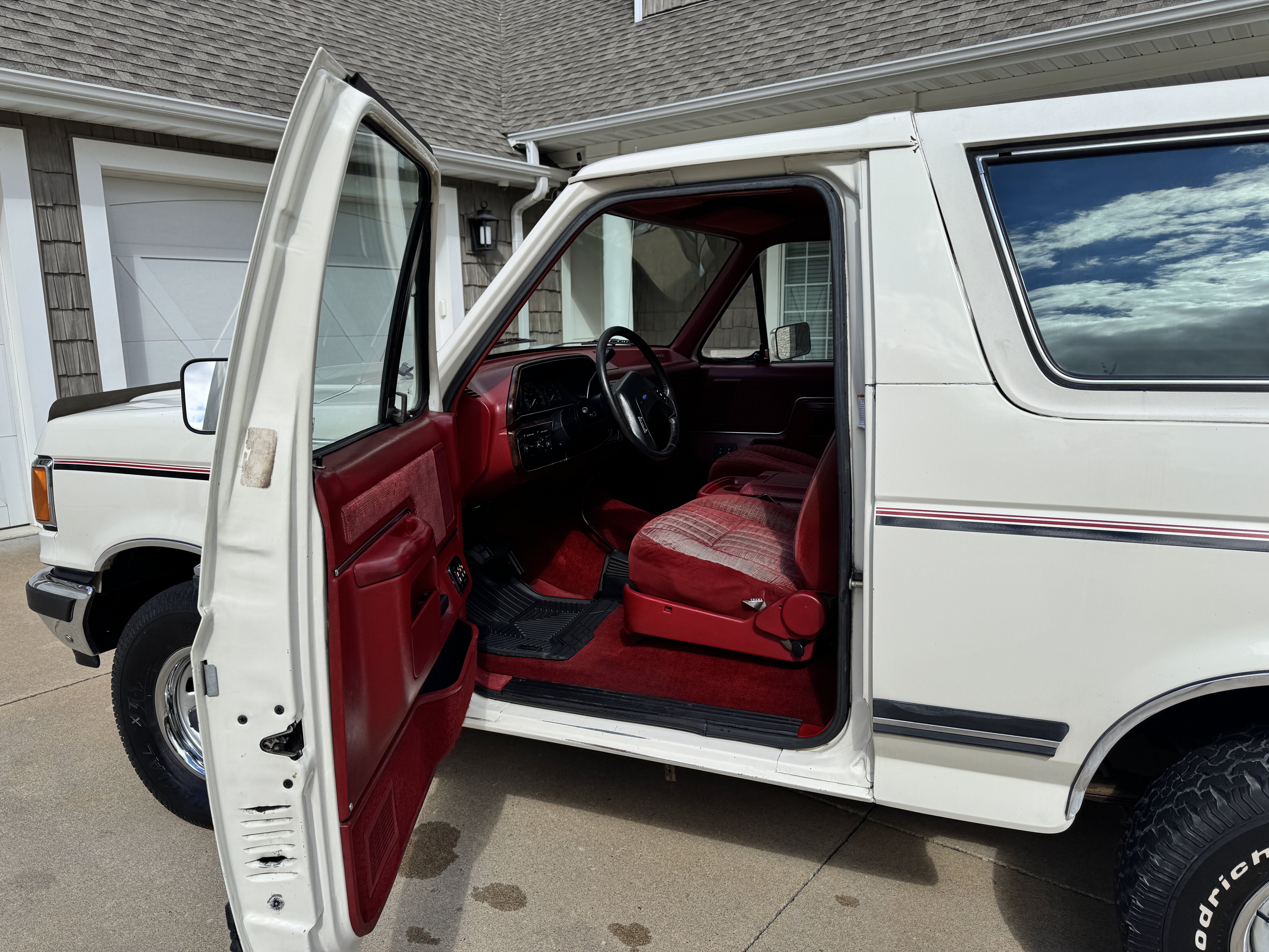 Used 1990 Ford Bronco AWD/4WD image 12