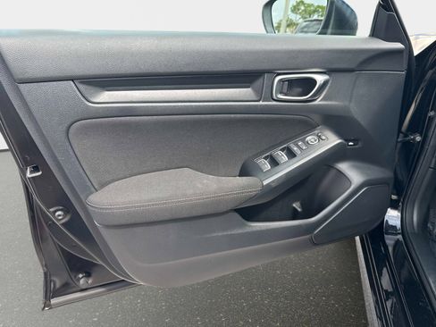 Used 2023 Honda Civic Sport image 16