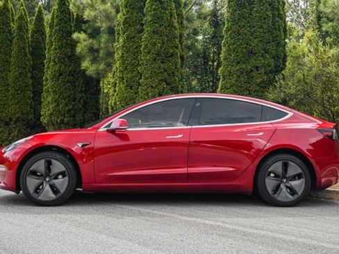 Used 2019 Tesla Model 3 Standard Range RWD image 9