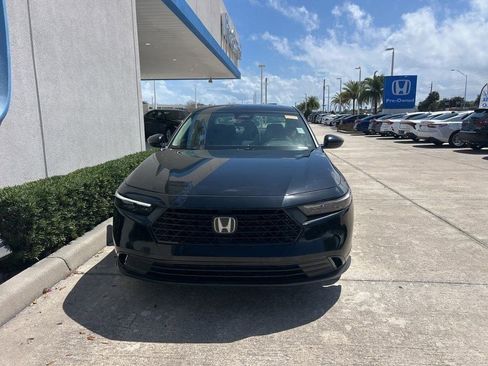 Used 2023 Honda Accord EX image 2