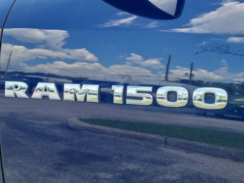 Used 2012 RAM 1500 Express RWD image 10