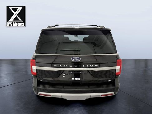 Used 2024 Ford Expedition Max XLT image 5