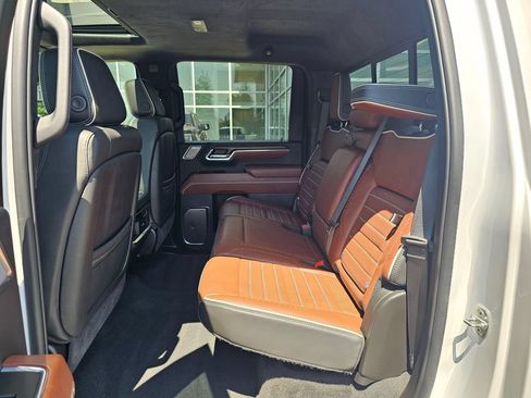 Used 2024 GMC Sierra 2500 Denali Ultimate w/ Max Trailering Package AWD/4WD image 19