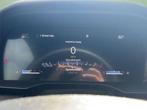 Used 2023 Jeep Grand Cherokee Altitude image 16