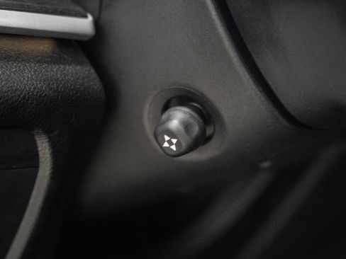 Used 2024 Jeep Grand Cherokee L Limited w/ Luxury Tech Group II image 50