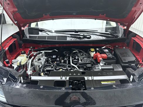 Certified 2025 Nissan Kicks SV image 24