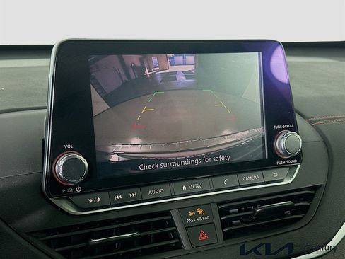 Used 2022 Nissan Altima 2.5 SR image 13