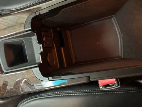 Used 2014 Cadillac XTS image 21