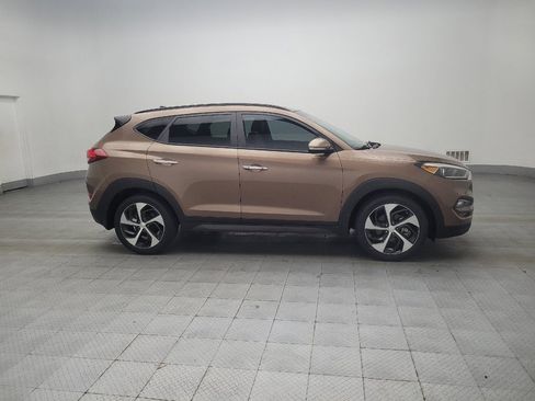 Used 2016 Hyundai Tucson Limited w/ Option Group 03 image 11