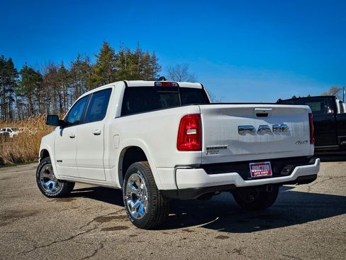 New 2026 RAM 1500 4x4 Crew Cab image 7