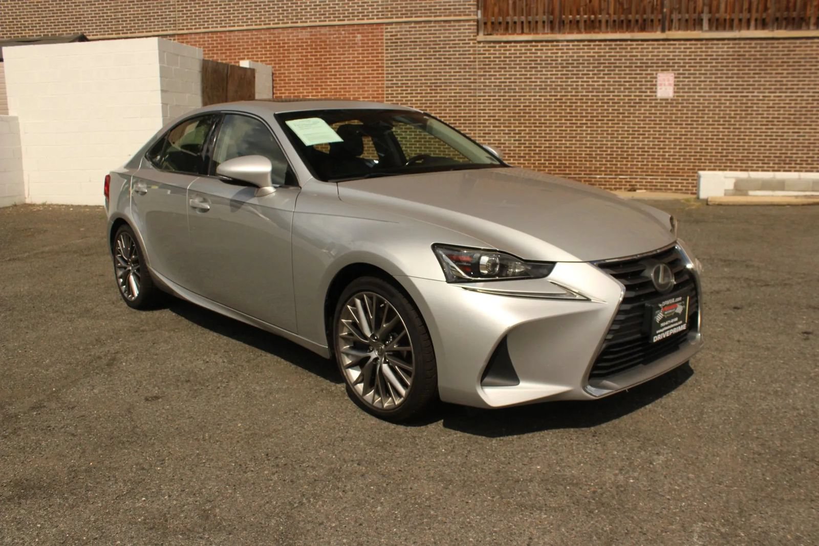 Used 2017 Lexus IS 200t RWD image 1