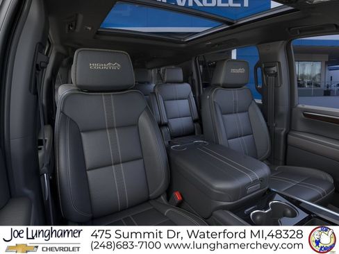 New 2026 Chevrolet Suburban High Country AWD/4WD image 36