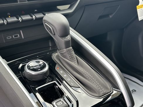 New 2025 Chevrolet Colorado Trail Boss w/ Midnight Edition image 31