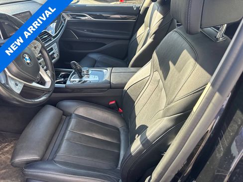 Used 2020 BMW 740i xDrive AWD/4WD image 6