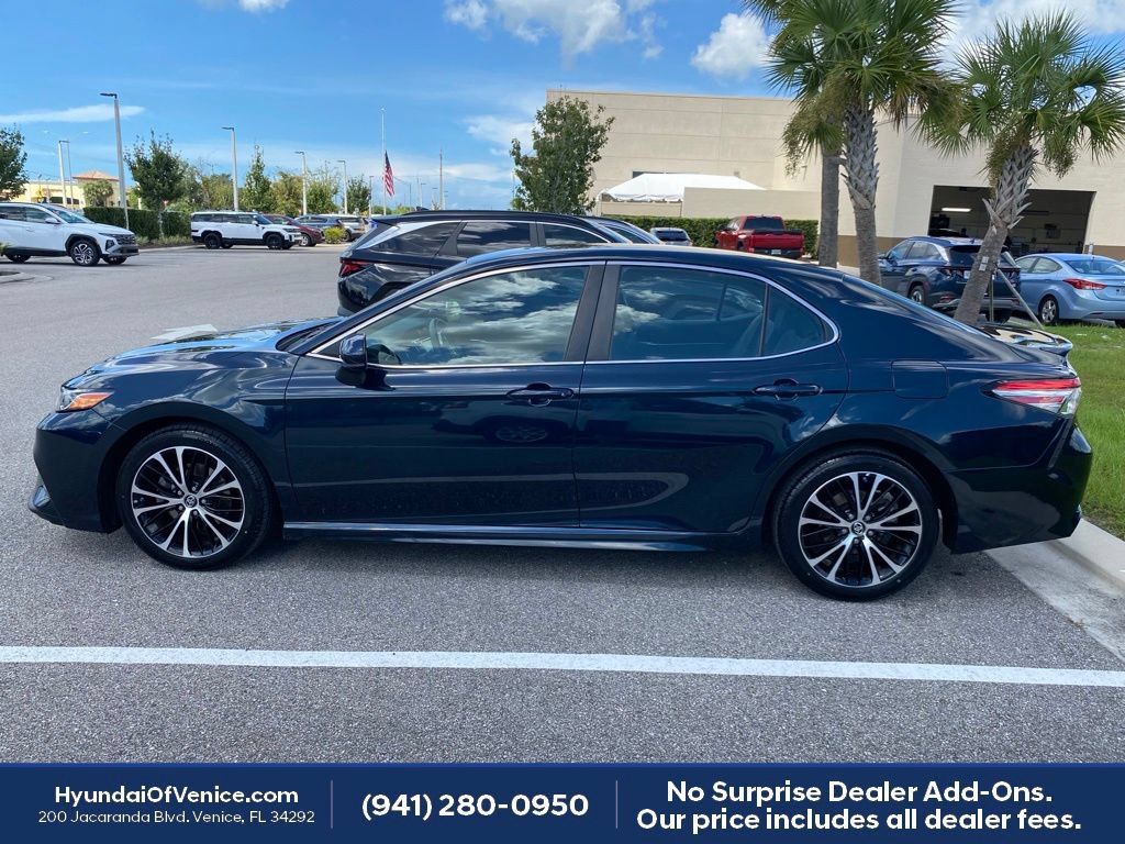 Used 2018 Toyota Camry SE FWD image 25