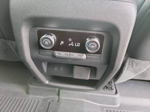 New 2026 Buick Enclave Sport Touring w/ Power Package FWD image 32