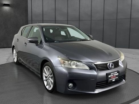Used 2013 Lexus CT 200h w/ Premium Pkg w/Navigation FWD image 5