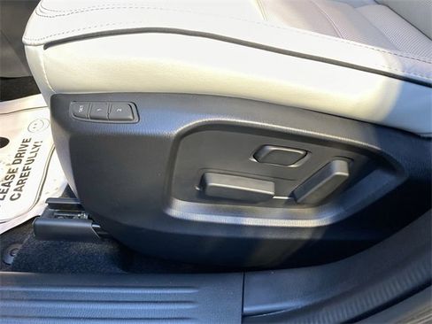 Used 2025 MAZDA CX-5 AWD 2.5 S w/ Premium Plus Pkg image 13