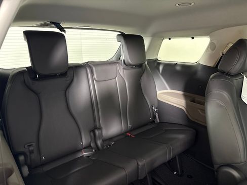 New 2026 Kia Carnival EX FWD image 22