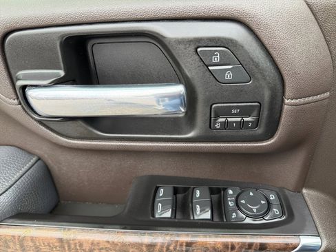 Used 2021 GMC Sierra 2500 Denali w/ Denali Ultimate Package image 30