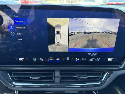 Used 2025 Chevrolet Equinox EV RS w/ Convenience Package II image 19