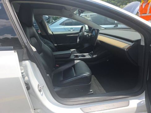 Used 2021 Tesla Model 3 Standard Range Plus RWD image 5