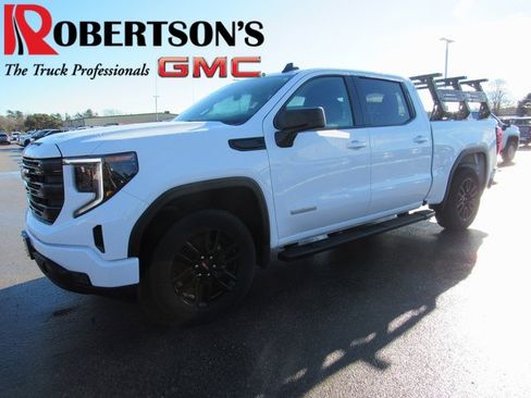 Certified 2023 GMC Sierra 1500 Elevation w/ LPO, Elevation Black Package image 1