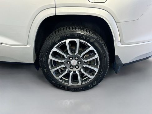 Used 2020 GMC Acadia Denali w/ Trailering Package AWD/4WD image 35