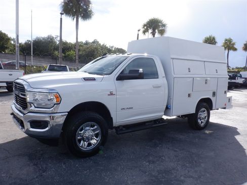 Used 2020 RAM 3500 SLT w/ Quick Order Package 2YG SLT RWD image 2