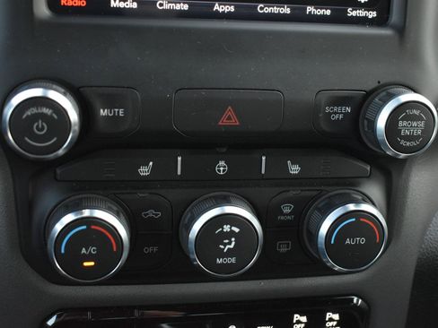 Used 2021 RAM 1500 Big Horn AWD/4WD image 28