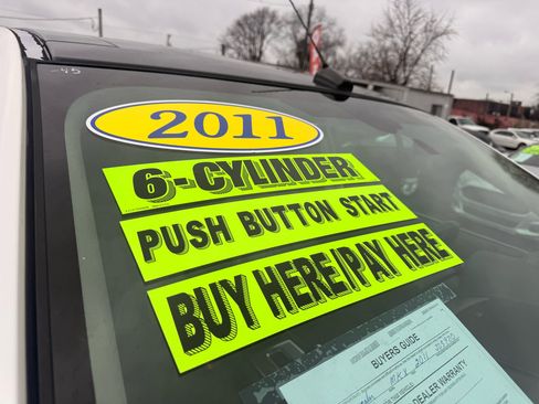 Used 2011 Lincoln MKX AWD w/ 102A Rapid Spec Order Code image 2