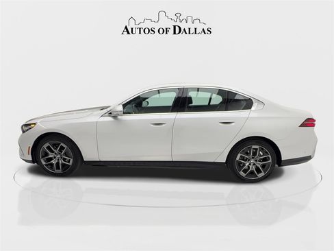 Used 2026 BMW 530i xDrive image 6