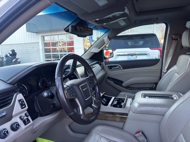 Used 2016 GMC Yukon XL Denali w/ Open Road Package AWD/4WD image 9